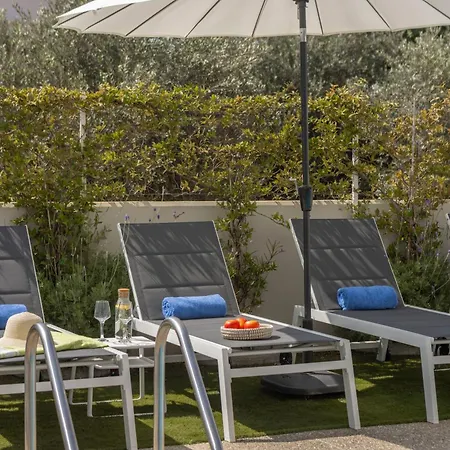 Milan's Mythical Паралимни