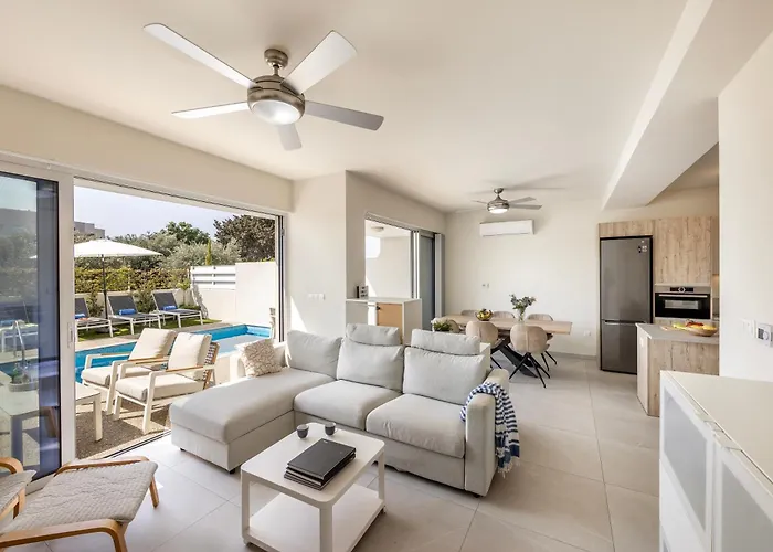 Milan's Mythical Casa de Férias