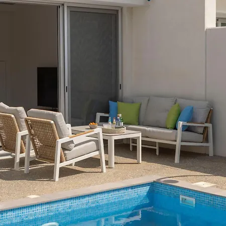 Milan's Mythical * Paralimni