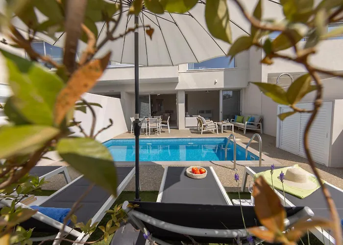 펜션 Milan's Mythical 파라림니