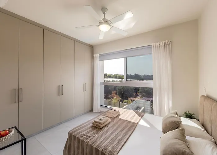 Milan's Mythical 펜션 파라림니